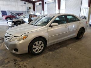 Toyota Camry BASE 2.5L 4 2010