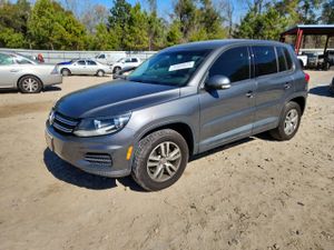 Volkswagen Tiguan S 2.0L 4 2013