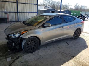 Hyundai Elantra SE 1.8L 4 2014