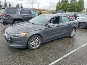 Ford Fusion SE 2.5L 4 2015