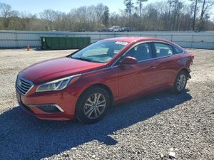 Hyundai Sonata SE 2.4L 4 2015