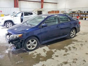 Toyota Corolla BASE 1.8L 4 2012