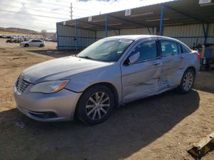 Chrysler 200 TOURING 3.6L 6 2013