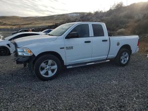 RAM 1500 ST 5.7L 8 2013