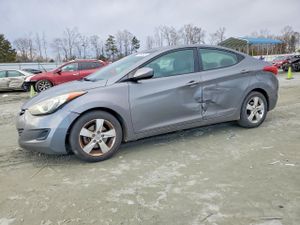 Hyundai Elantra GLS 1.8L 4 2013