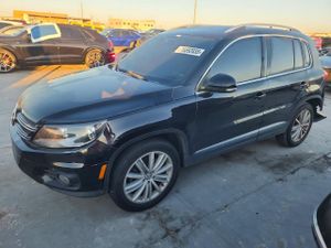 Volkswagen Tiguan S 2.0L 4 2015