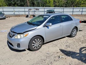 Toyota Corolla BASE 1.8L 4 2013