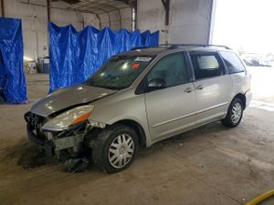 Toyota Sienna CE 3.5L 6 2007