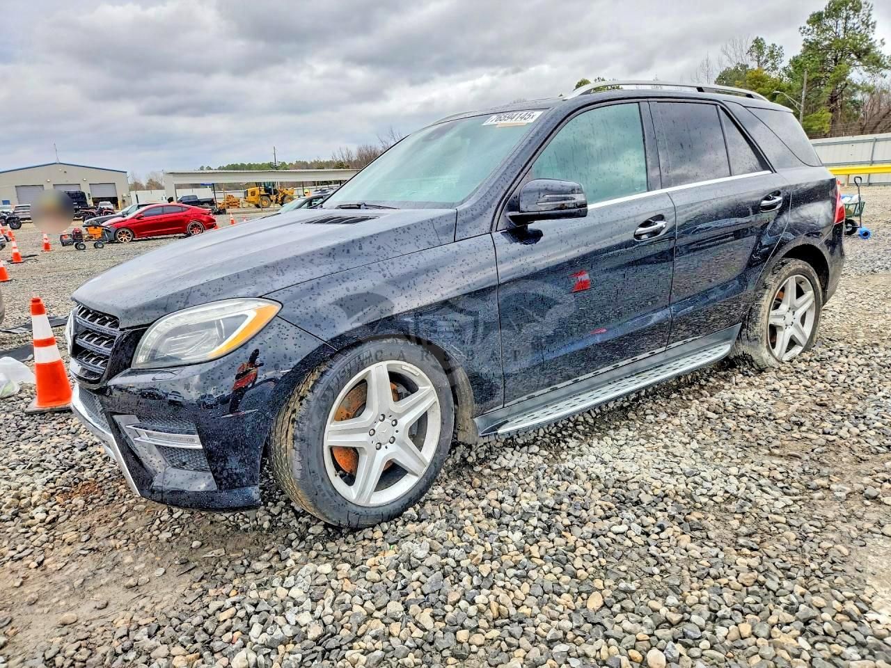 Mercedes-Benz ML 550 4MATIC 4.6L 8 2013