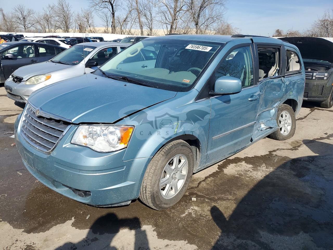 Chrysler Town & Country TOURING 3.8L 6 2010