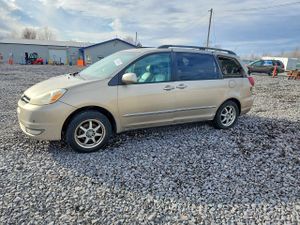 Toyota Sienna XLE 3.3L 6 2005