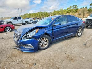 Hyundai Sonata SE 2.4L 4 2015