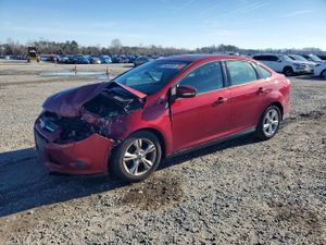 Ford Focus SE 2.0L 4 2014