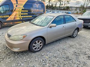 Toyota Camry LE 3.0L 6 2005