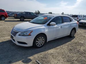 Nissan Sentra S 1.8L 4 2015