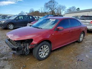Volkswagen Passat S 1.8L 4 2015