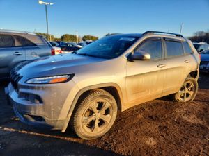 Jeep Cherokee LATITUDE 2.4L 4 2015