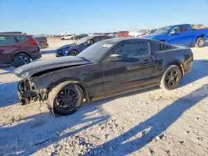 Ford Mustang 3.7L 6 2014