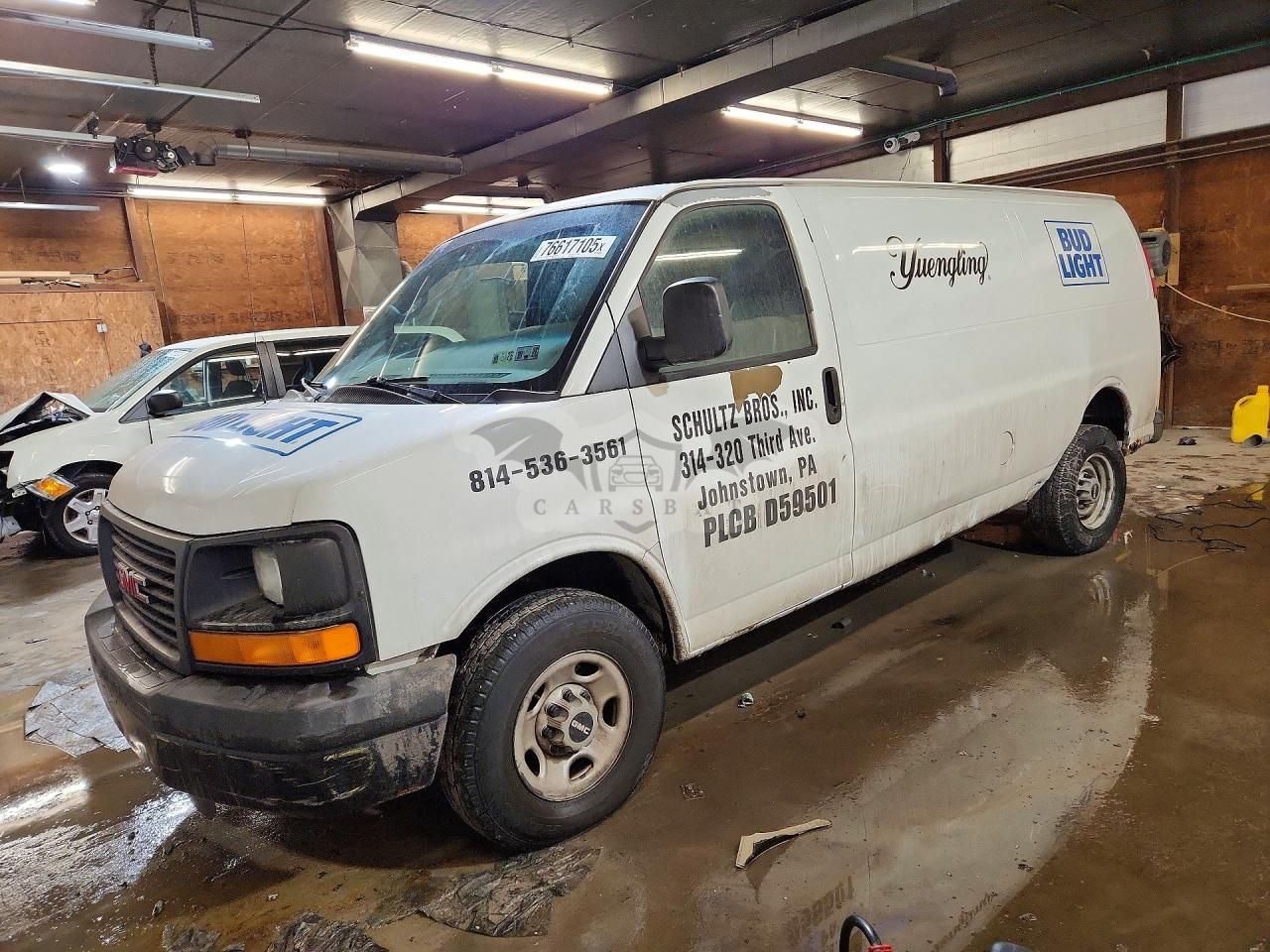 GMC Savana G3500 6.0L 8 2008