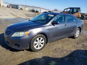 Toyota Camry BASE 2.5L 4 2011