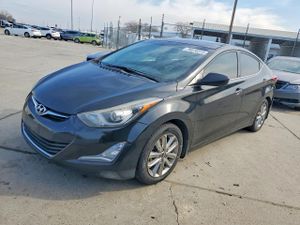 Hyundai Elantra SE 1.8L 4 2015