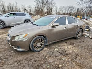Nissan Maxima S 3.5L 6 2012