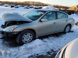 Nissan Altima BASE 2.5L 4 2010