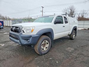 Toyota Tacoma 2.7L 4 2015