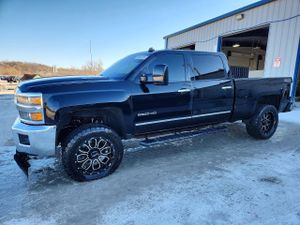 Chevrolet Silverado 1500 K2500 HEAVY DUTY LTZ 6.6L 8 2015