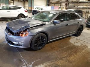 Volkswagen Passat SEL 2.0L 4 2014