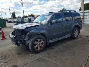 Nissan Pathfinder S 4.0L 6 2012