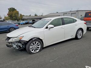 Lexus ES 300H 2.5L 4 2013