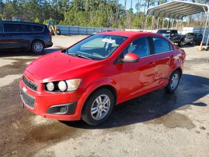Chevrolet Aveo (Sonic) LT 1.8L 4 2015