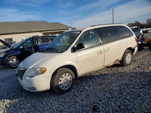 Chrysler Town & Country LX 3.3L 6 2005