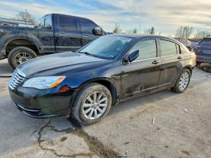 Chrysler 200 TOURING 2.4L 4 2013