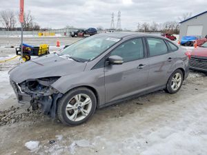 Ford Focus SE 2.0L 4 2014