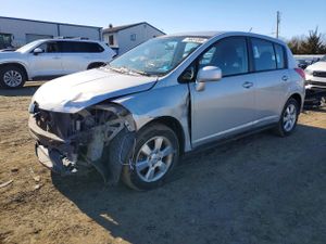Nissan Versa S 1.8L 4 2012