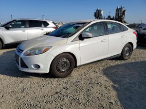 Ford Focus SE 2.0L 4 2012