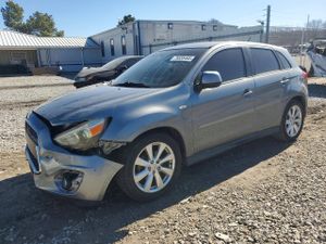 Mitsubishi Outlander ES 2.4L 4 2015