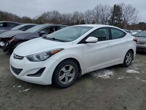 Hyundai Elantra SE 1.8L 4 2015