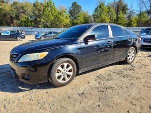Toyota Camry BASE 2.5L 4 2011