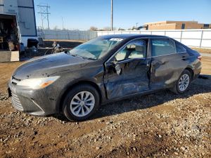 Toyota Camry LE 2.5L 4 2015