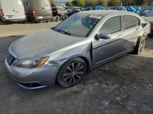 Chrysler 200 LIMITED 3.6L 6 2013