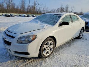 Chevrolet Malibu LS 2.4L 4 2012