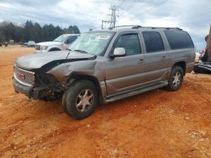 GMC Yukon DENALI 6.0L 8 2005