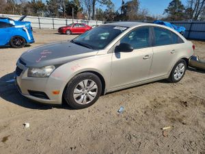 Chevrolet Cruze LS 1.8L 4 2013
