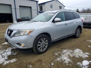 Nissan Pathfinder S 3.5L 6 2013