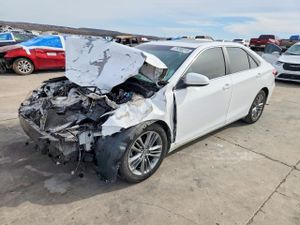 Toyota Camry LE 2.5L 4 2015