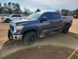Toyota Tundra CREWMAX SR5 5.7L 8 2015