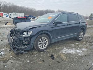 Volkswagen Tiguan SE 2.0L 4 2018